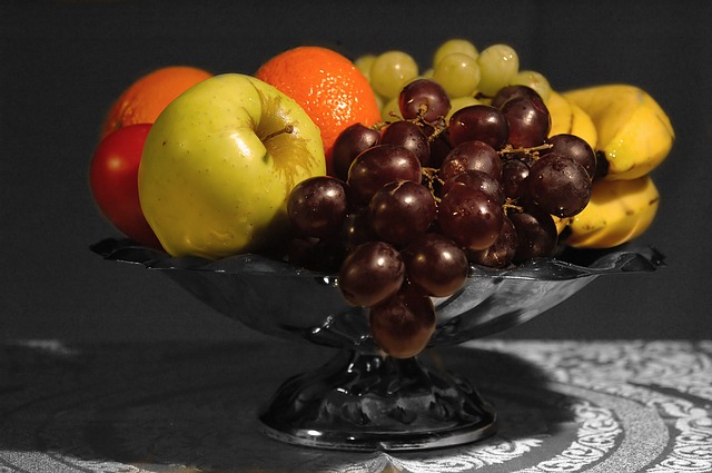 various fruits placed on a bowl